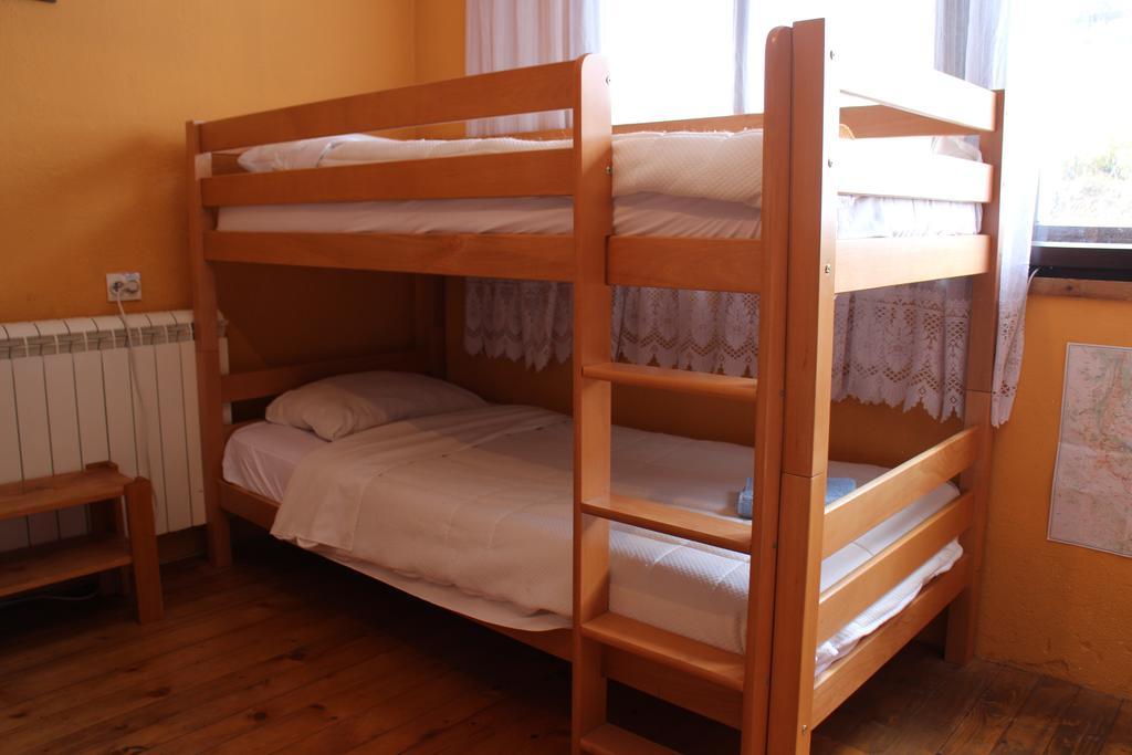 Hostel Hikers Den 자블야크 객실 사진