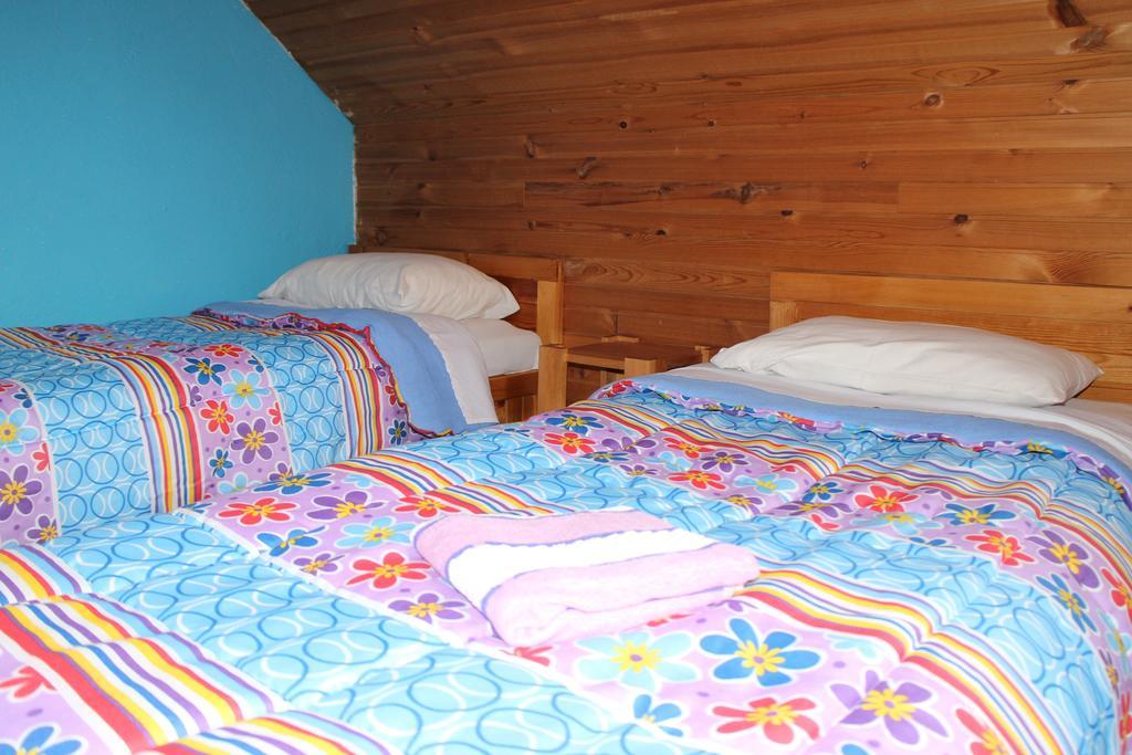 Hostel Hikers Den 자블야크 객실 사진