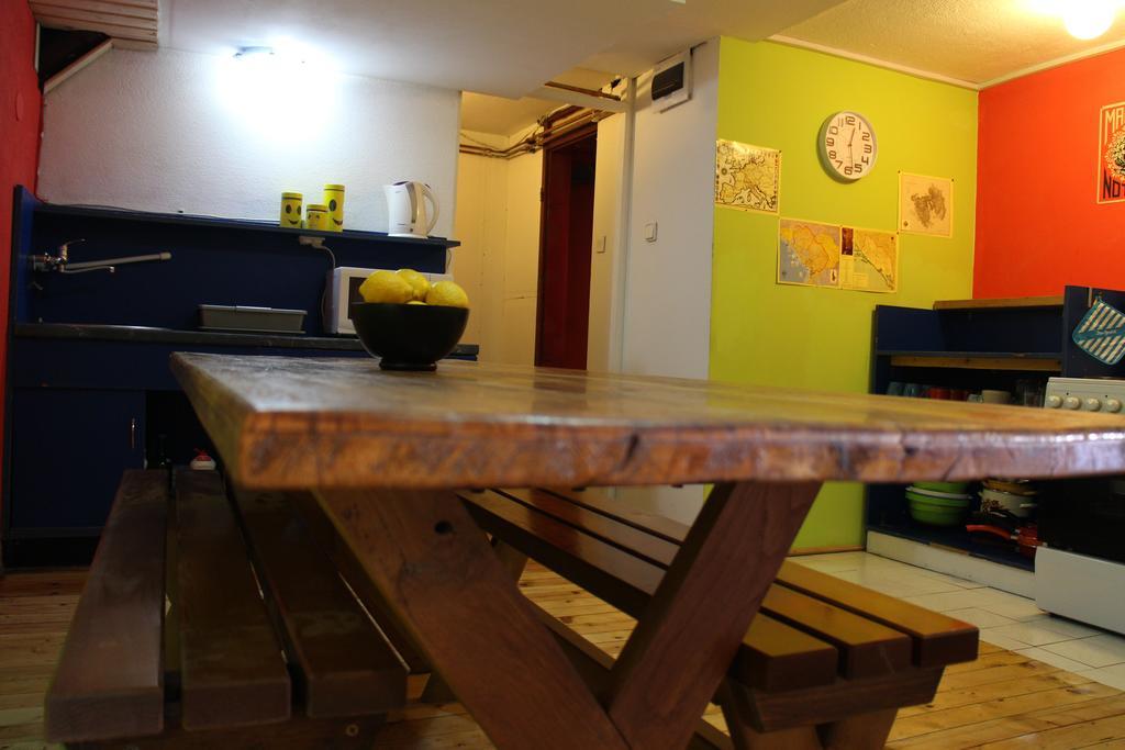 Hostel Hikers Den 자블야크 외부 사진